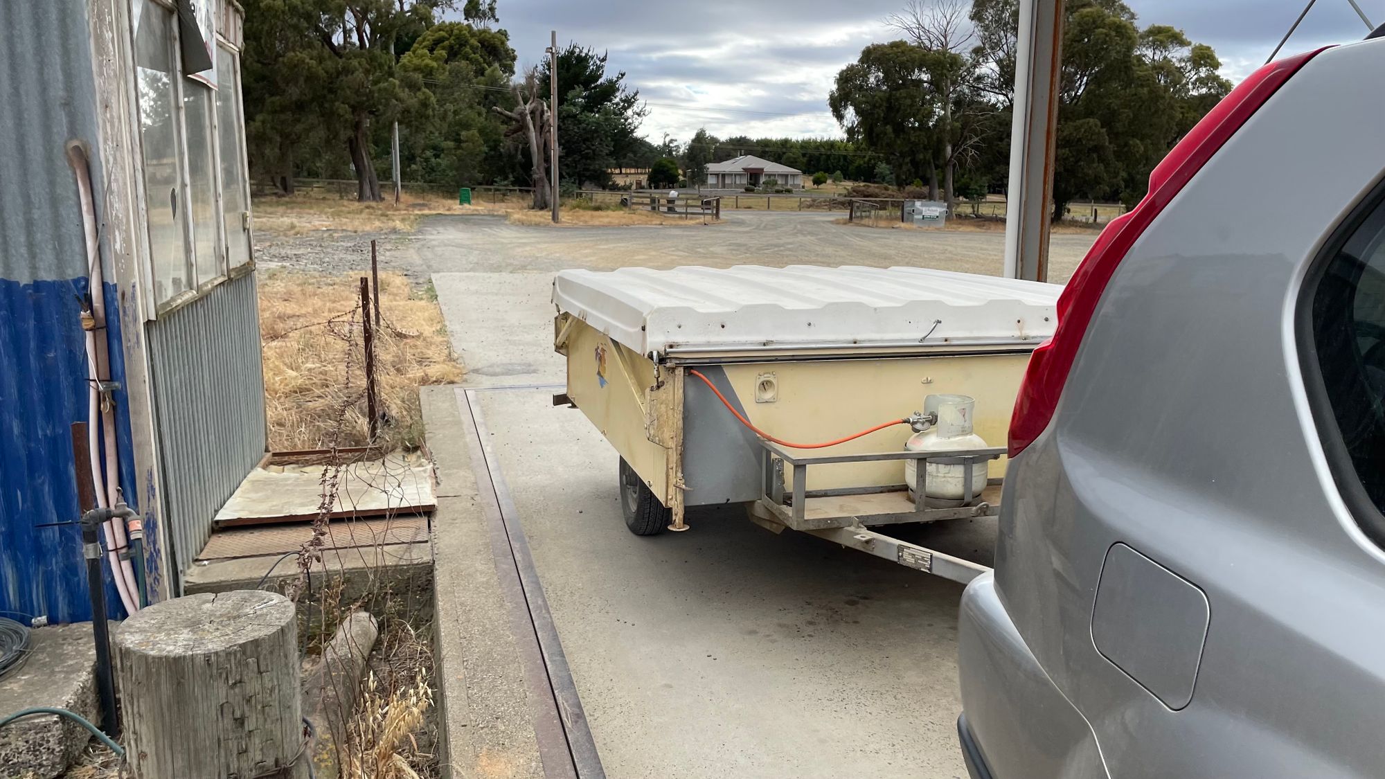 Camper being weighed at bridge